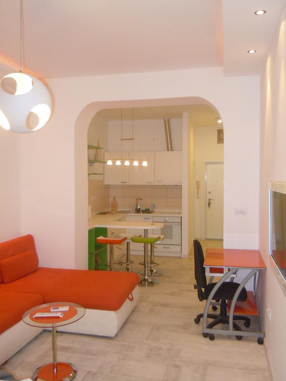 Porto Studio Belgrade Room photo